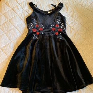 Francesca’s Black Dress